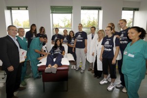 Parma, 09.09.09 - ospedale, centro trasfusionale, visita x donazione sangue della squadra di pallavolo CariParma:              FOTO LUIGI VASINI (copyright)